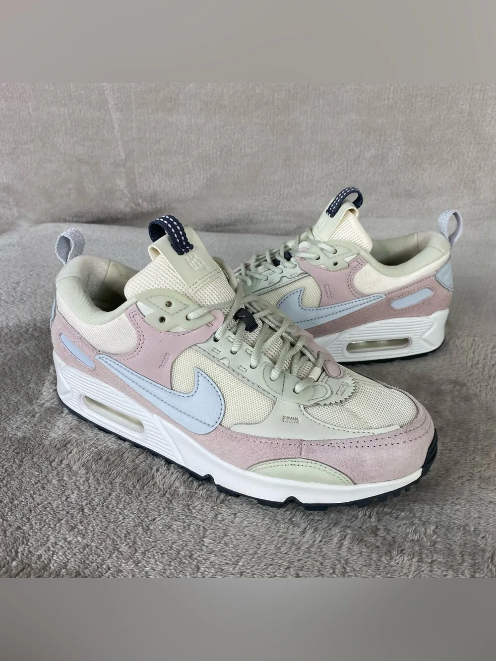 Nike Air Max 90 Futura Womens Size 7.5 Pale Pink White Athletic Shoes DM9922 NEW